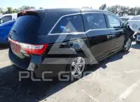 2013 Honda ODYSSEY фото
