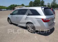 2013 Honda ODYSSEY фото