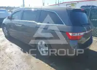 2013 Honda ODYSSEY photo