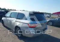 2013 Honda ODYSSEY фото