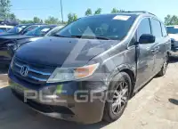 2013 Honda ODYSSEY фото
