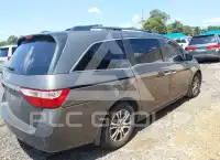 2013 Honda ODYSSEY фото