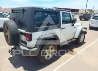 2013 Jeep WRANGLER фото