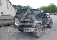2013 Jeep WRANGLER фото