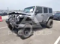 2013 Jeep WRANGLER фото