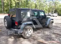 2013 Jeep WRANGLER фото