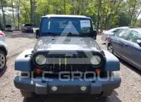 2013 Jeep WRANGLER фото