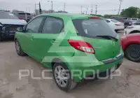 2013 Mazda 2 photo