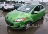 2013 Mazda 2 photo
