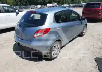 2013 Mazda 2 photo