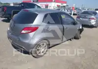 2013 Mazda 2 (Demio) photo