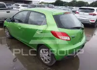 2013 Mazda 2 photo