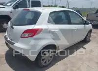 2013 Mazda 2 фото