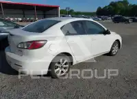 2013 Mazda 3 photo