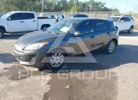 2013 Mazda 3 photo