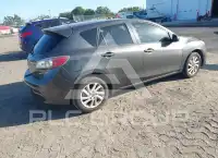 2013 Mazda 3 photo