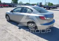 2013 Mazda 3 photo