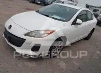2013 Mazda 3 photo