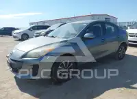 2013 Mazda 3 photo