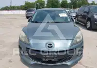 2013 Mazda 3 фото