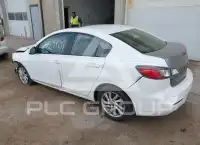 2013 Mazda 3 photo