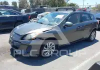 2013 Mazda 3 photo