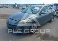 2013 Mazda 3 photo