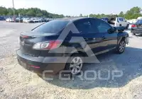 2013 Mazda 3 photo