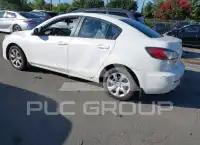 2013 Mazda 3 photo