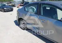2013 Mazda 3 photo