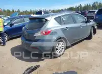 2013 Mazda 3 photo