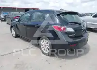 2013 Mazda 3 photo