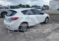 2013 Mazda 3 photo