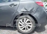 2013 Mazda 3 фото