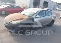 2013 Mazda 3 photo