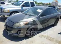 2013 Mazda 3 photo