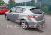 2013 Mazda 3 photo