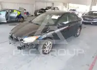 2013 Mazda 3 photo