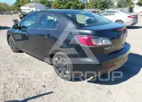 2013 Mazda 3 photo