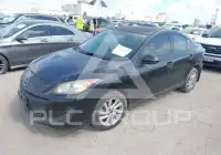 2013 Mazda 3 photo