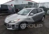 2013 Mazda 3 photo