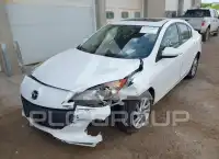 2013 Mazda 3 photo