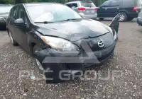 2013 Mazda 3 photo