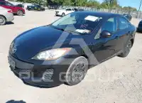 2013 Mazda 3 photo