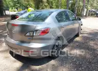 2013 Mazda 3 photo