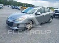 2013 Mazda 3 photo