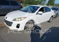 2013 Mazda 3 photo
