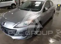 2013 Mazda 3 photo