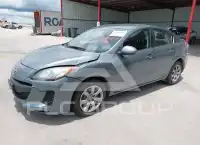 2013 Mazda 3 фото