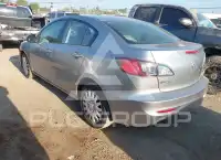 2013 Mazda 3 photo